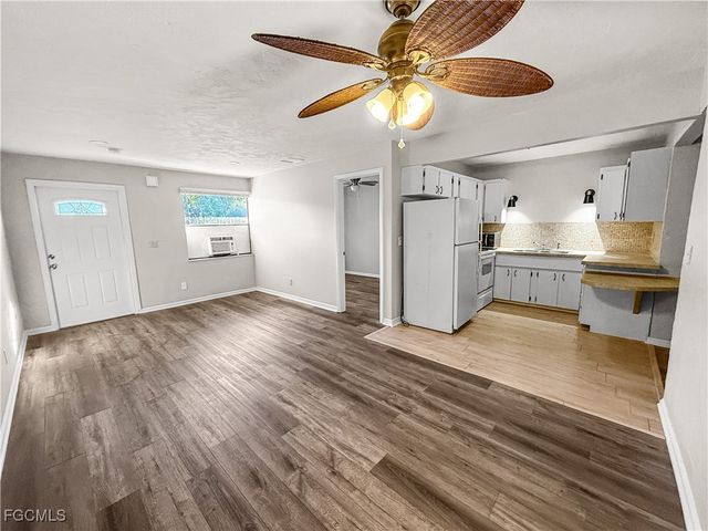 3744 Estelle AVE, Fort Myers, FL 33916