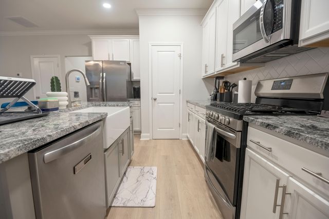 122 Abbey Terrace Road, Moncks Corner, SC 29461