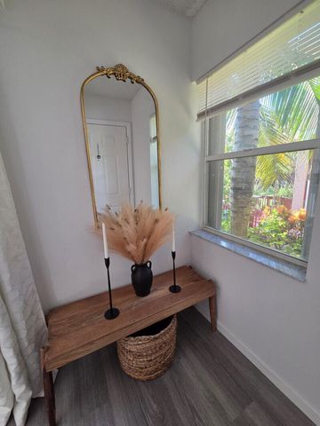 3271 NW 44th Street 5, Oakland Park, FL 33309