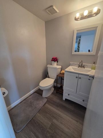 3271 NW 44th Street 5, Oakland Park, FL 33309