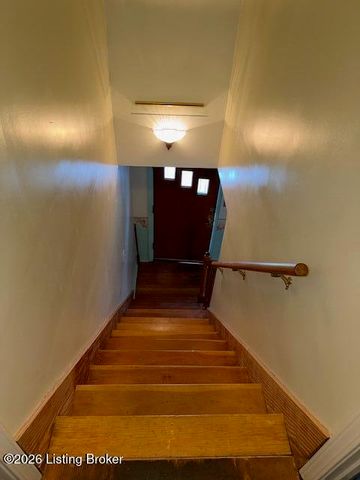 4617 Kiefer Rd, Louisville, KY 40216