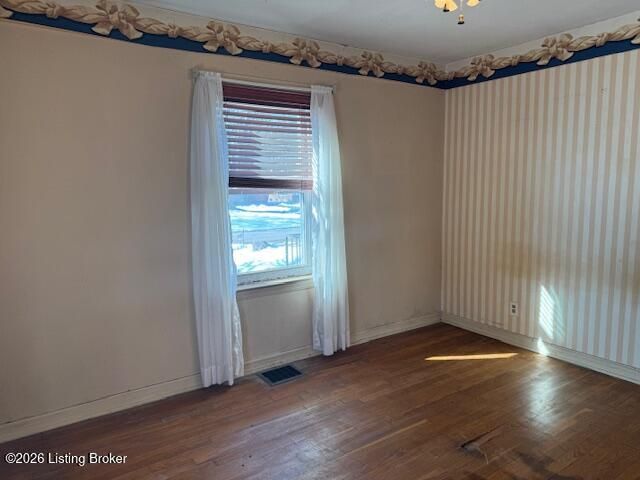 4617 Kiefer Rd, Louisville, KY 40216