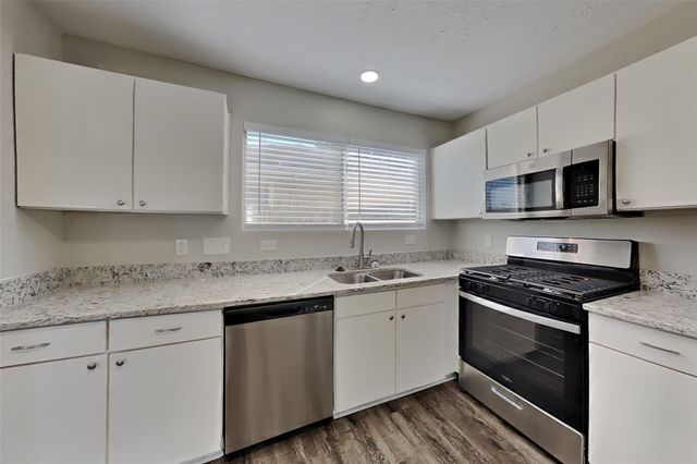 5150 Summit Lodge Drive, Katy, TX 77449