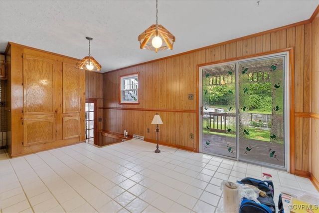 708 Compton Rd, Colonial Heights, VA 23834