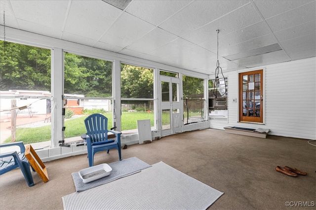 708 Compton Rd, Colonial Heights, VA 23834