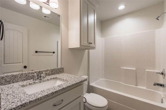 433 Chalk Hill Court, Edmond, OK 73003