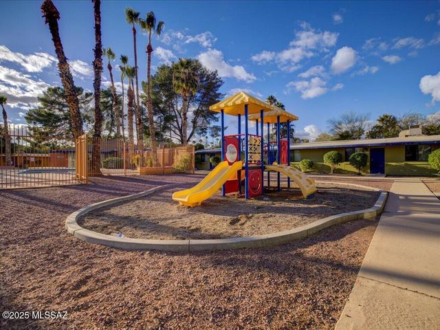 350 N Silverbell Rd Apt 145, Tucson, AZ 85745