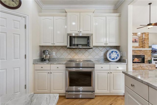 1307 Old Coach RD, Chesapeake, VA 23322