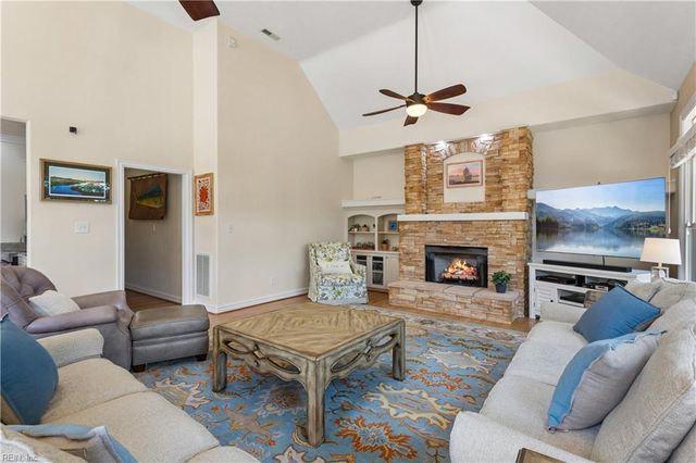 1307 Old Coach RD, Chesapeake, VA 23322