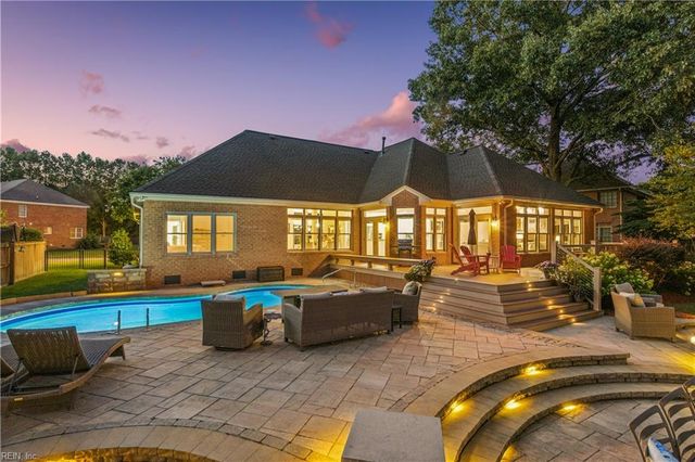 1307 Old Coach RD, Chesapeake, VA 23322