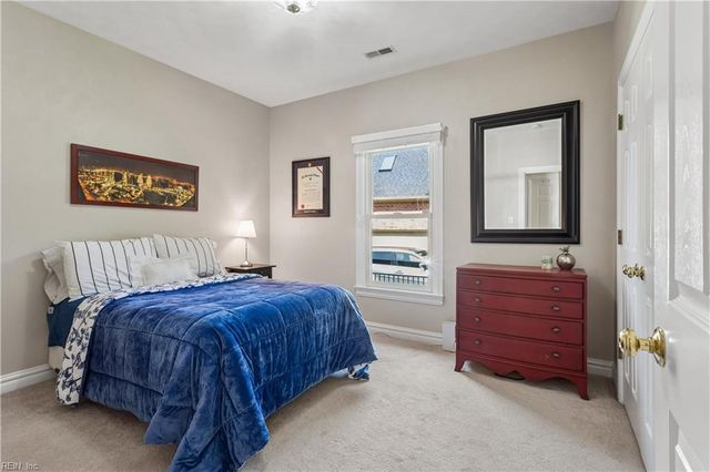 1307 Old Coach RD, Chesapeake, VA 23322