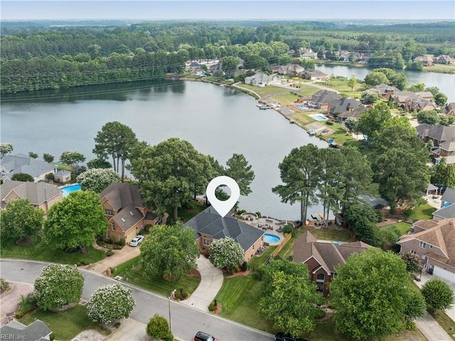 1307 Old Coach RD, Chesapeake, VA 23322