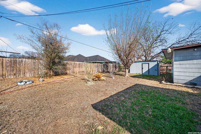 155 Seacomber Pl, San Antonio, TX 78242