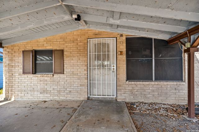 155 Seacomber Pl, San Antonio, TX 78242