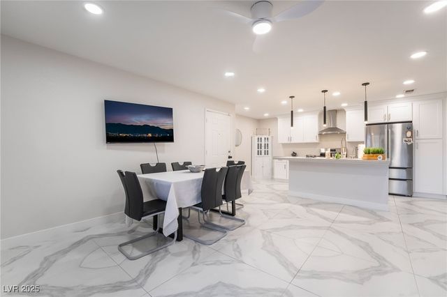 2200 South Fort Apache Road 1038, Las Vegas, NV 89117