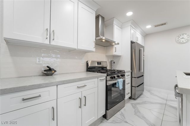 2200 South Fort Apache Road 1038, Las Vegas, NV 89117