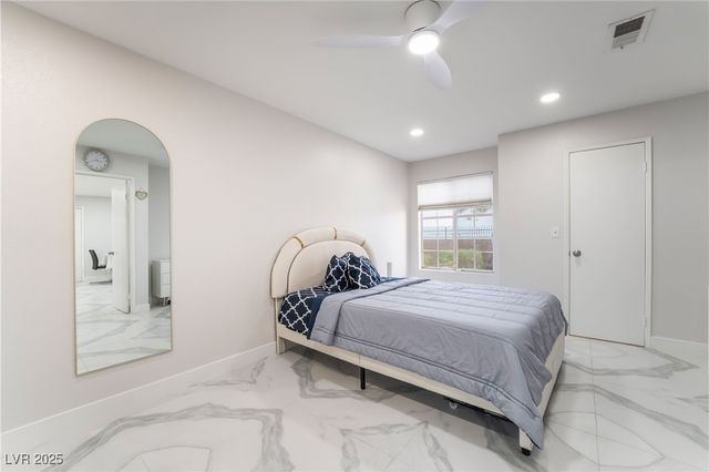 2200 South Fort Apache Road 1038, Las Vegas, NV 89117