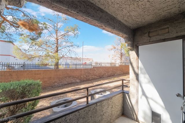 2200 South Fort Apache Road 1038, Las Vegas, NV 89117