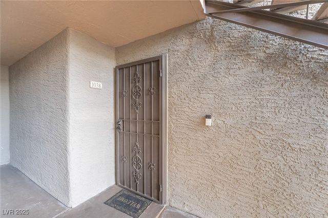 2200 South Fort Apache Road 1038, Las Vegas, NV 89117