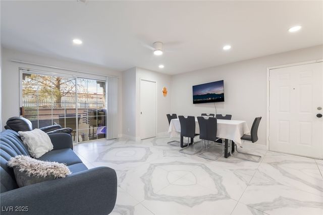 2200 South Fort Apache Road 1038, Las Vegas, NV 89117