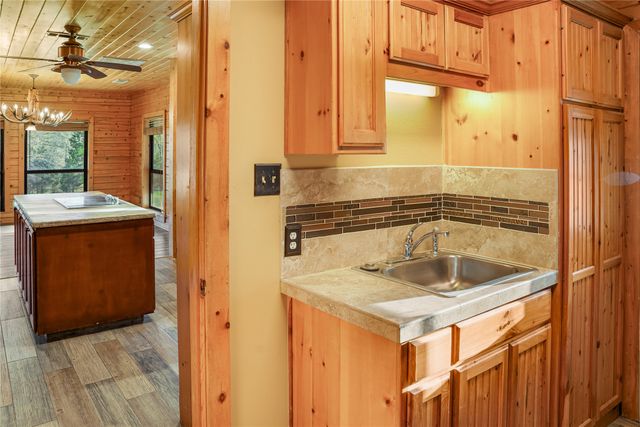 1751 Vz County Road 1925, Edgewood, TX 75117