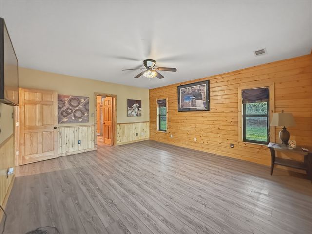 1751 Vz County Road 1925, Edgewood, TX 75117