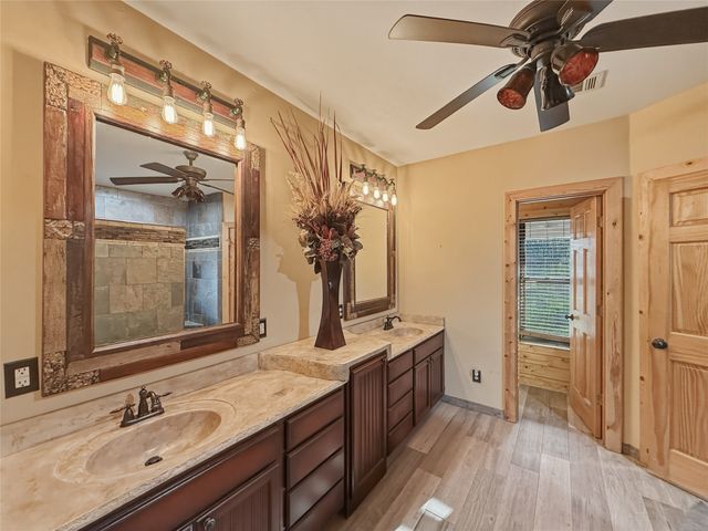 1751 Vz County Road 1925, Edgewood, TX 75117