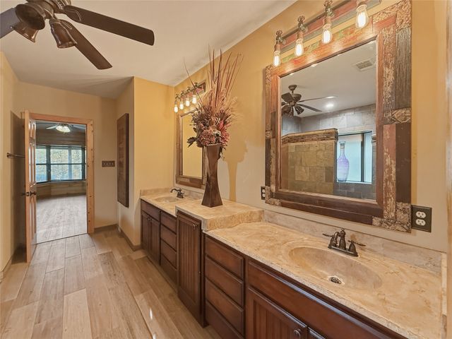 1751 Vz County Road 1925, Edgewood, TX 75117