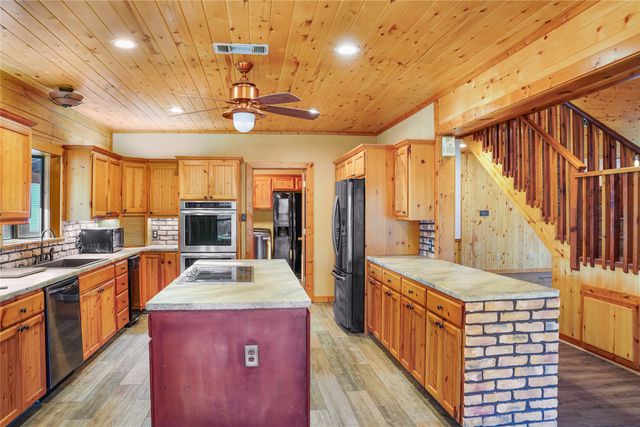 1751 Vz County Road 1925, Edgewood, TX 75117