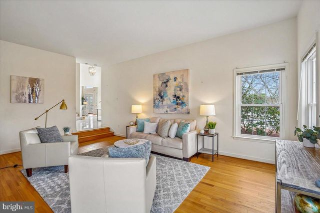 5 MAIDENS BOWER CT, Potomac, MD 20854