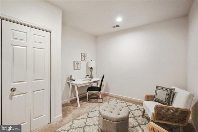 5 MAIDENS BOWER CT, Potomac, MD 20854