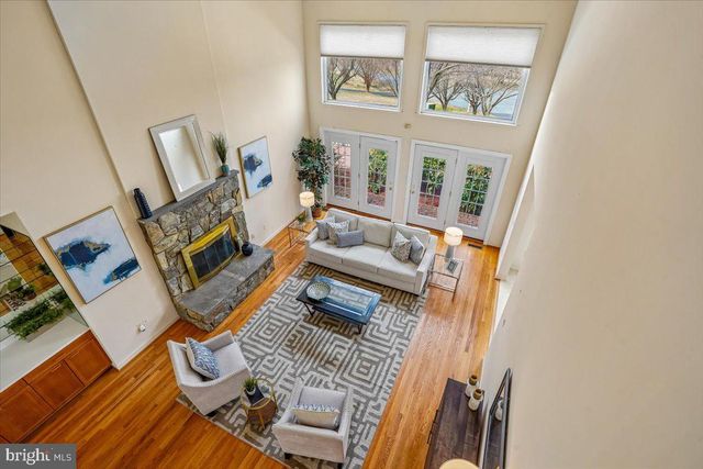 5 MAIDENS BOWER CT, Potomac, MD 20854