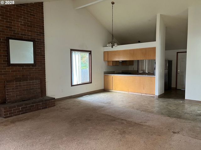 18830 Sw BUTTERNUT St, Beaverton, OR 97078