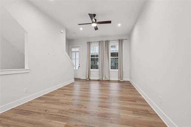 193 Chestnut Circle 38, Atlanta, GA 30342