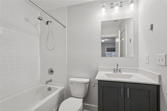 193 Chestnut Circle 38, Atlanta, GA 30342