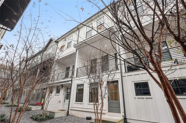 193 Chestnut Circle 38, Atlanta, GA 30342