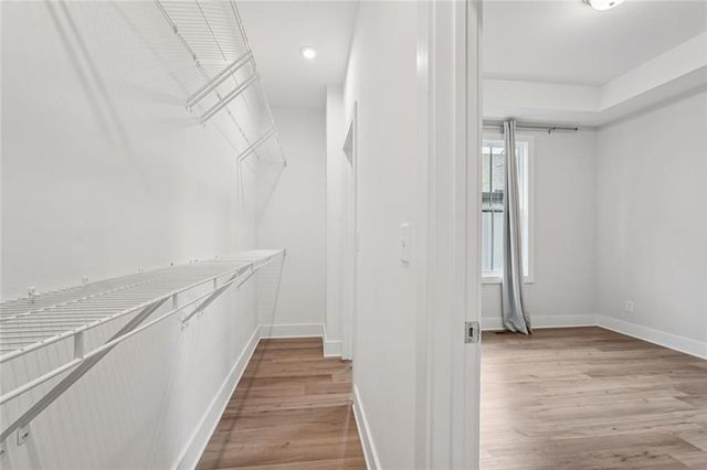 193 Chestnut Circle 38, Atlanta, GA 30342