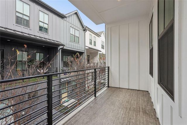 193 Chestnut Circle 38, Atlanta, GA 30342