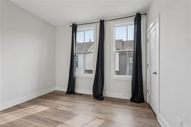 193 Chestnut Circle 38, Atlanta, GA 30342