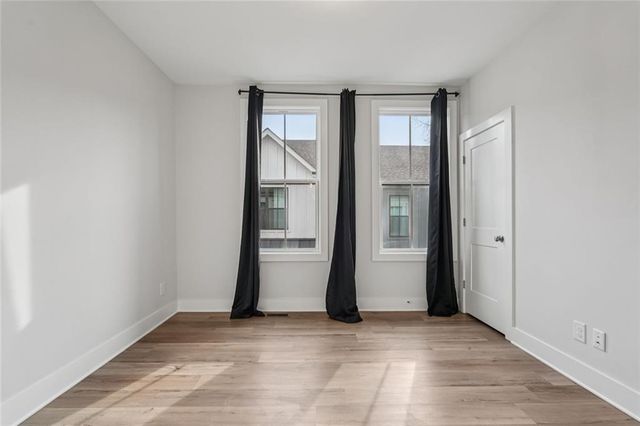 193 Chestnut Circle 38, Atlanta, GA 30342