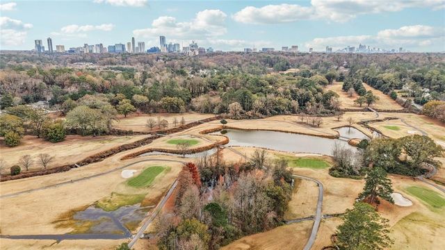 193 Chestnut Circle 38, Atlanta, GA 30342