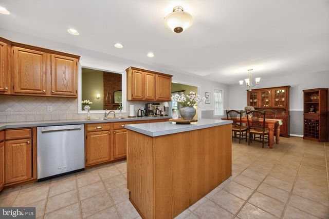 315 GLEN RUN DR, Atglen, PA 19310