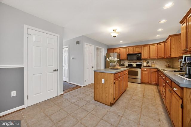 315 GLEN RUN DR, Atglen, PA 19310