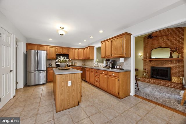 315 GLEN RUN DR, Atglen, PA 19310