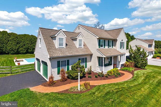 315 GLEN RUN DR, Atglen, PA 19310