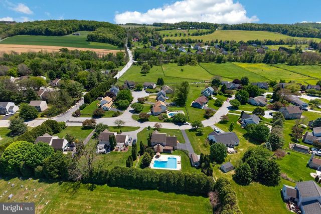 315 GLEN RUN DR, Atglen, PA 19310