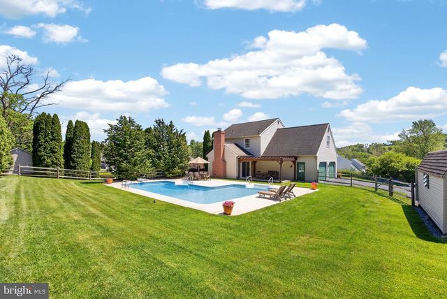315 GLEN RUN DR, Atglen, PA 19310