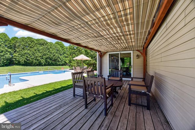 315 GLEN RUN DR, Atglen, PA 19310