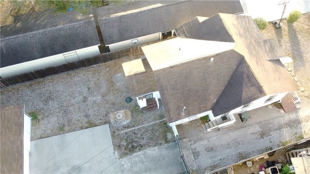 1105 E 5th St, Alice, TX 78332