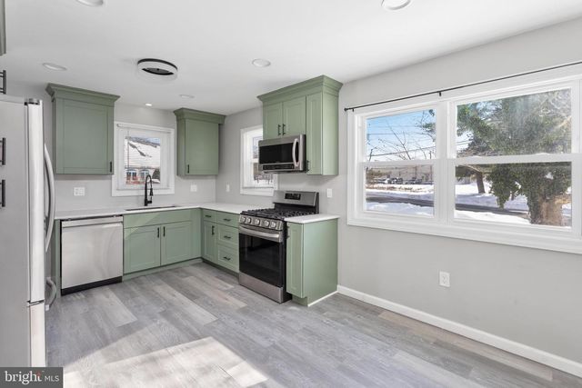 177 SOUTH AVE, Mount Holly, NJ 08060